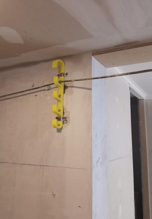 Hanger Muro - Pasillo 2